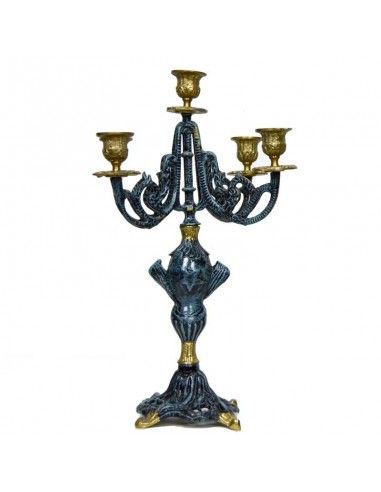 RELOJ DE SOBREMESA CON CANDELABROS DE BRONCE