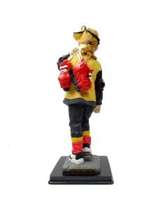 FIGURA DE NIÑO CON PATINES 41X15 2