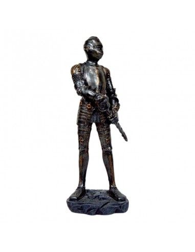 FIGURA DE GUERRERO CON ARMADURA 64x23