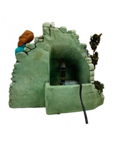 FUENTE DE AGUA MUJER LEYENDO 25x31