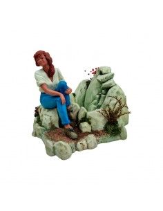 FUENTE DE AGUAFIGURA MUJER...