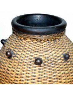 JARRON DE CERAMICA Y RATTAN 2