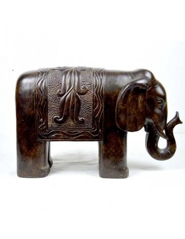 ELEFANTE DE PIE MARRON