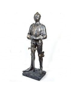FIGURA MEDIEVAL CON... 2