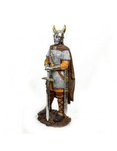 FIGURA DE VIKINGO CON ESPADA 2