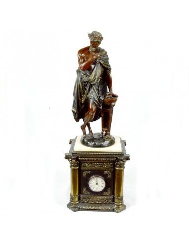 RELOJ DE SOBREMESA CON FIGURA GRIEGA