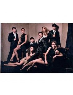 CUADRO APAISADO DE MUJERES Y HOMBRES ELEGANTES