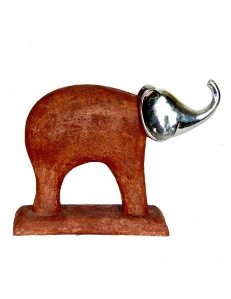 ELEFANTE ROJIZO