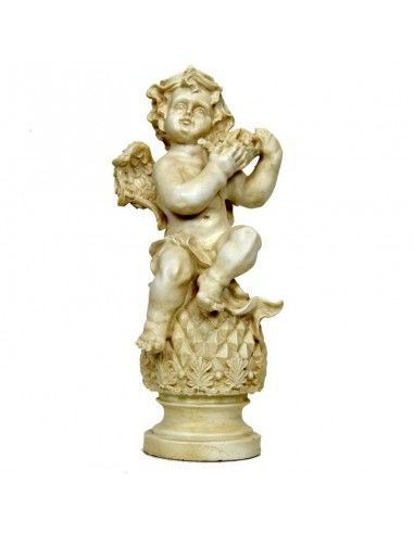 FIGURA DE ANGEL CON HOJA Y FRUTA