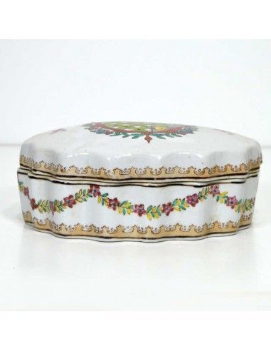 CAJA OVALADA DE PORCELANA ANTIGUO