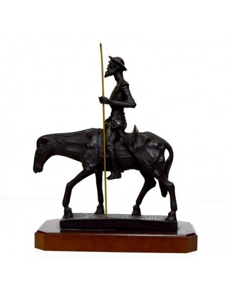 FIGURA DE DON QUIJOTE A CABALLO