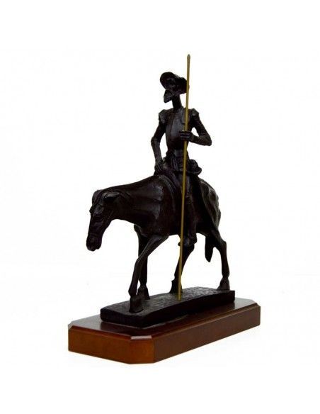 FIGURA DE DON QUIJOTE A CABALLO
